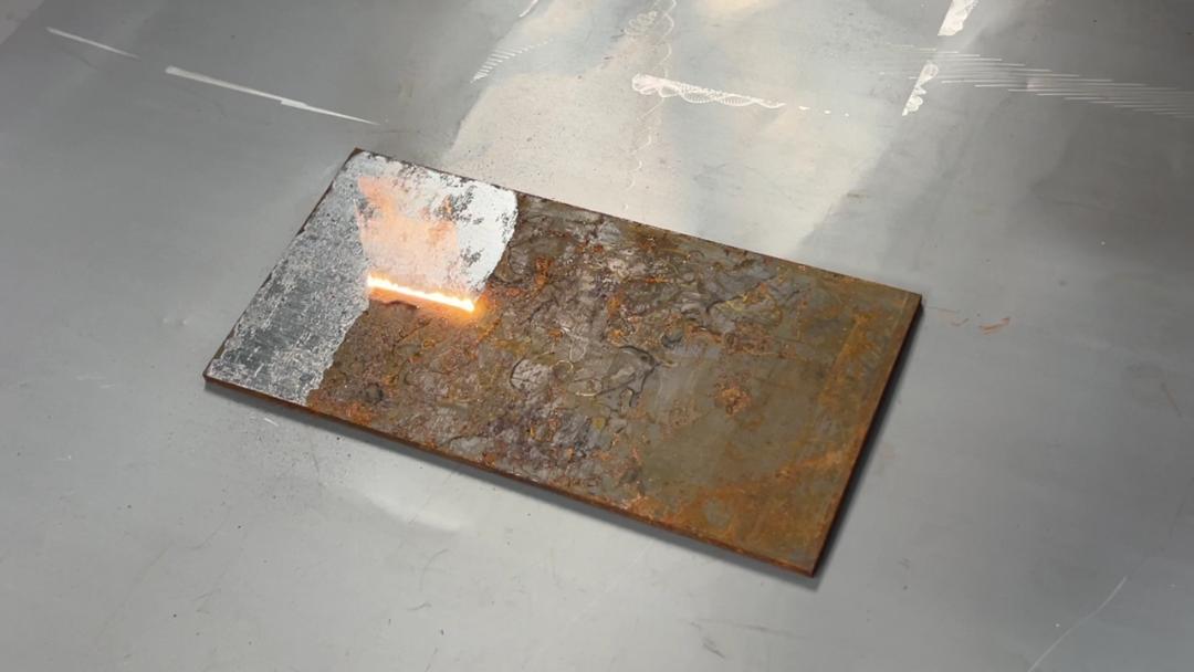 手持脉冲激光清洗机好处,手持激光清洗机给您好的建议