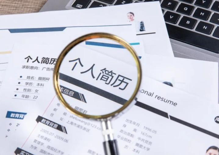 女子刚签完合同就怀孕,老板吓的连夜注销公司,女子:老板玩不起