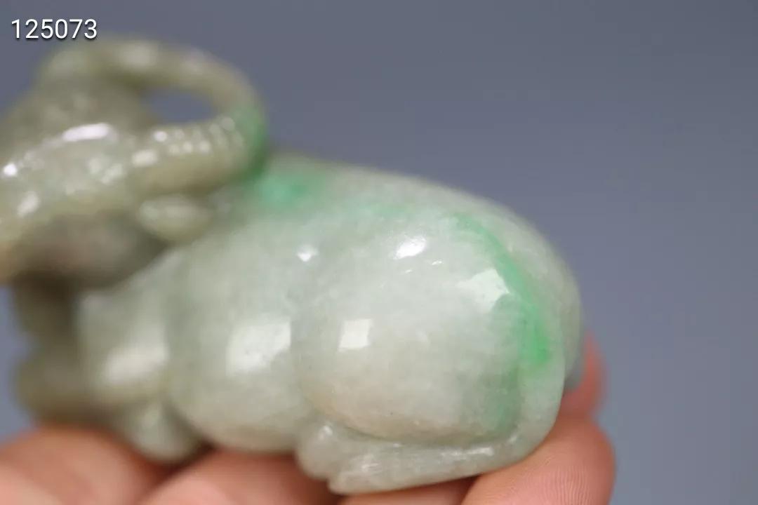 清代翡翠鱼摆件,清代翡翠老虎的摆件