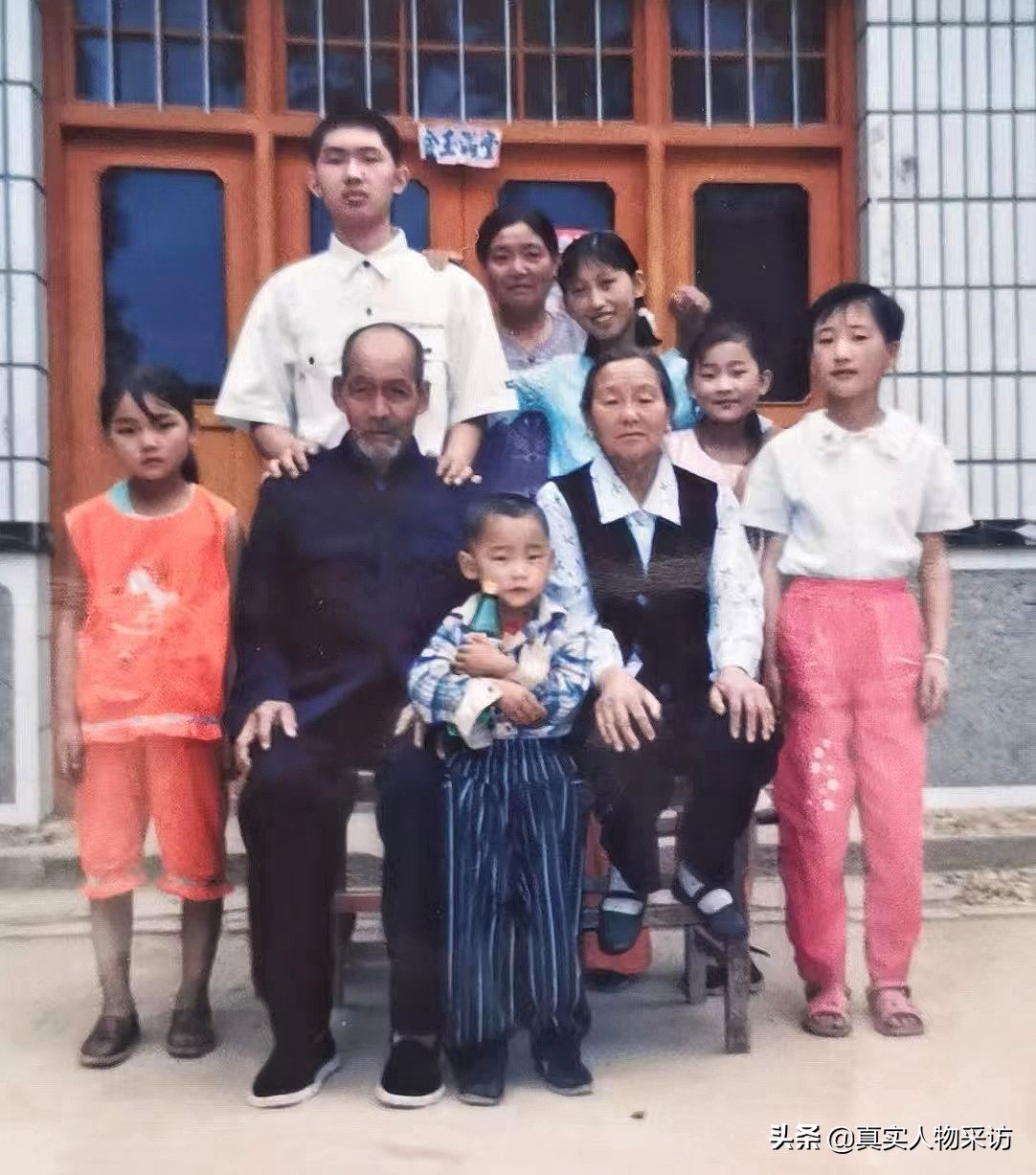 我，18岁带100元离家，创业4次频频失败，写作7年，如今年入百万