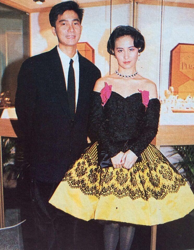 9对“阴阳相隔”的昔日情侣，4个癌症，3个自杀，2个意外