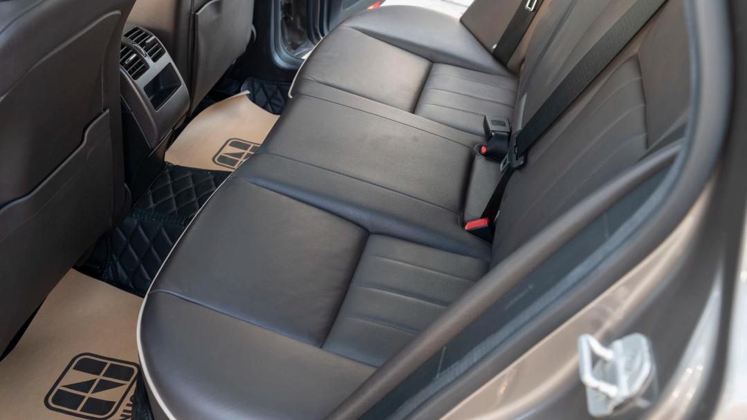 高尔夫大众汽车多少钱一台,奔驰gle300新款二手车价格多少钱