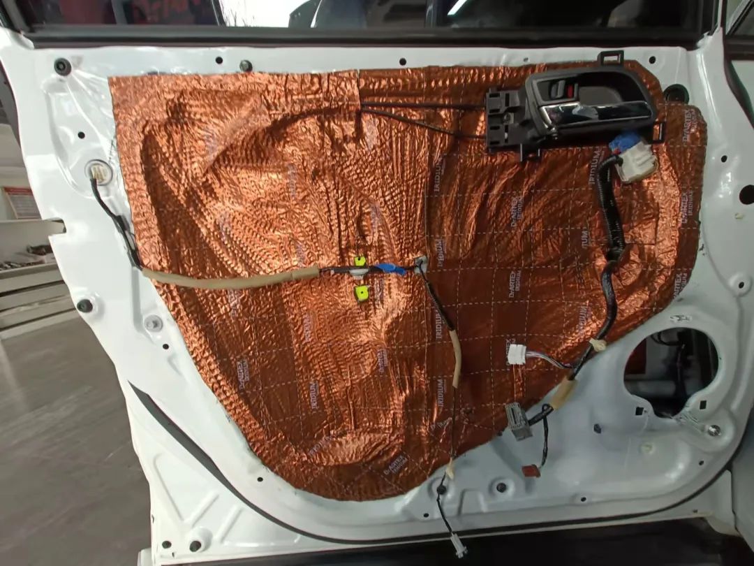 丹拿音响和艾力绅哪个音响好,丹拿三分频汽车音响艾力绅