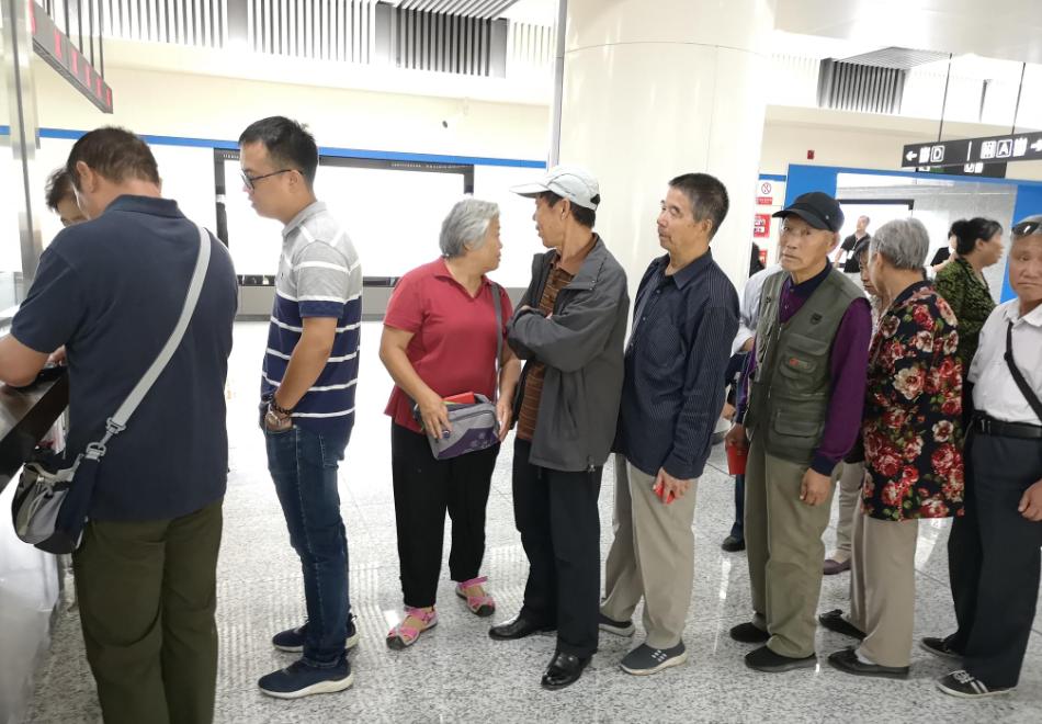 天津老年人乘坐地铁,天津地铁老年人优惠政策