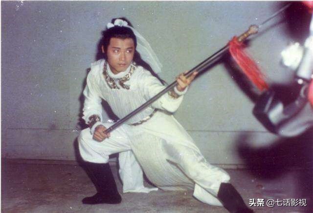 无线五虎之一，64岁的苗侨伟，为何能成邵氏《飞虎》系列常青树？