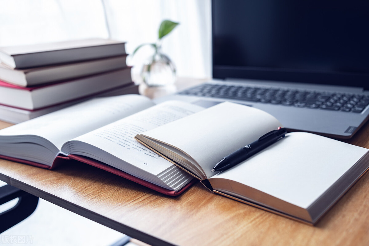 笔记本电脑屏幕不亮很暗,笔记本电脑屏幕不亮维修价格