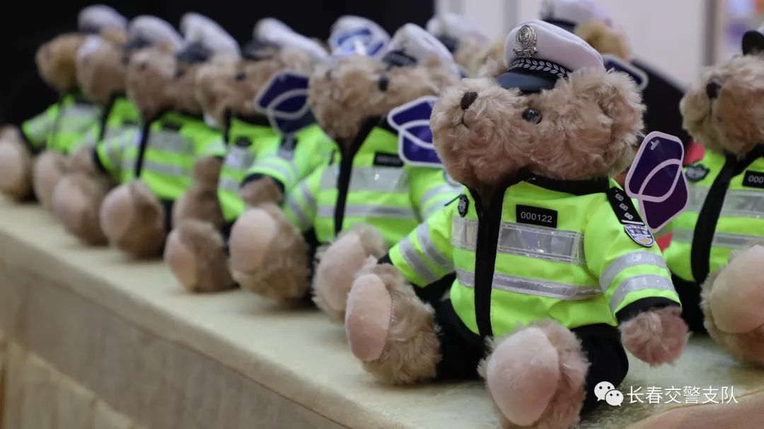 122全国交通安全日市民道路出行,122全国交通安全日北京交警