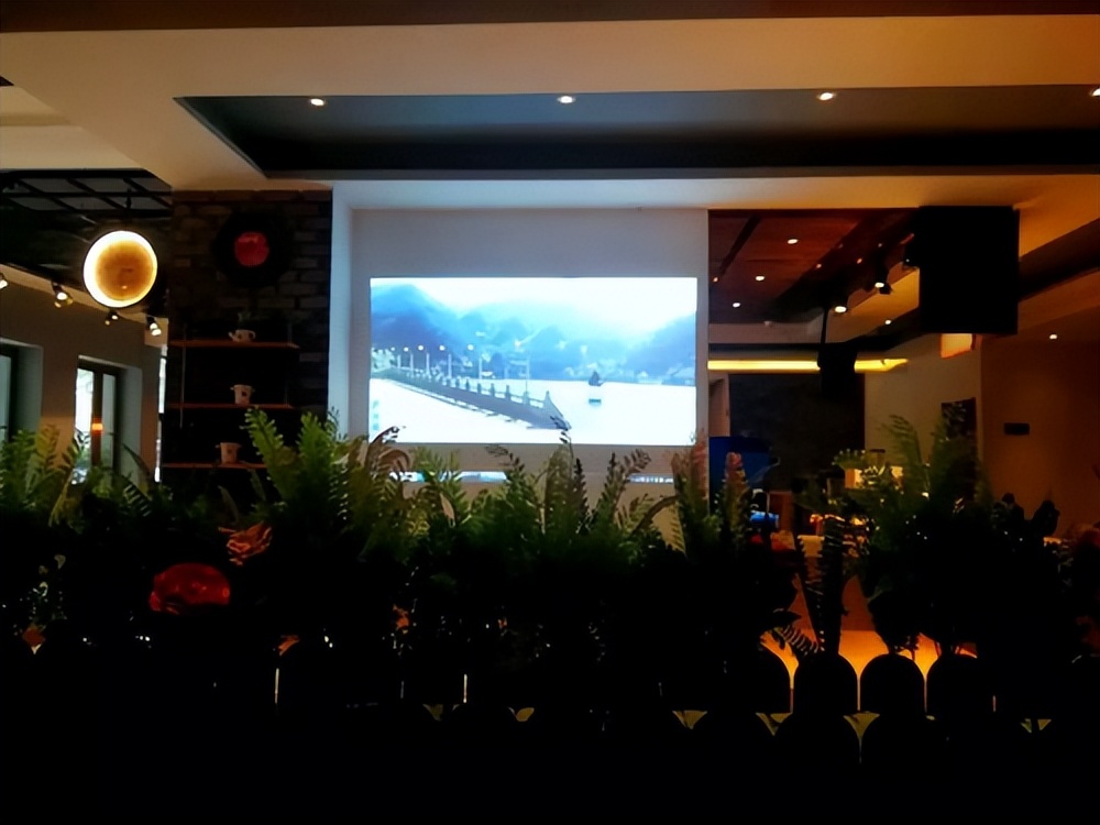 庐山牯岭镇喆啡3人套间,庐山山上喆啡酒店优惠团购