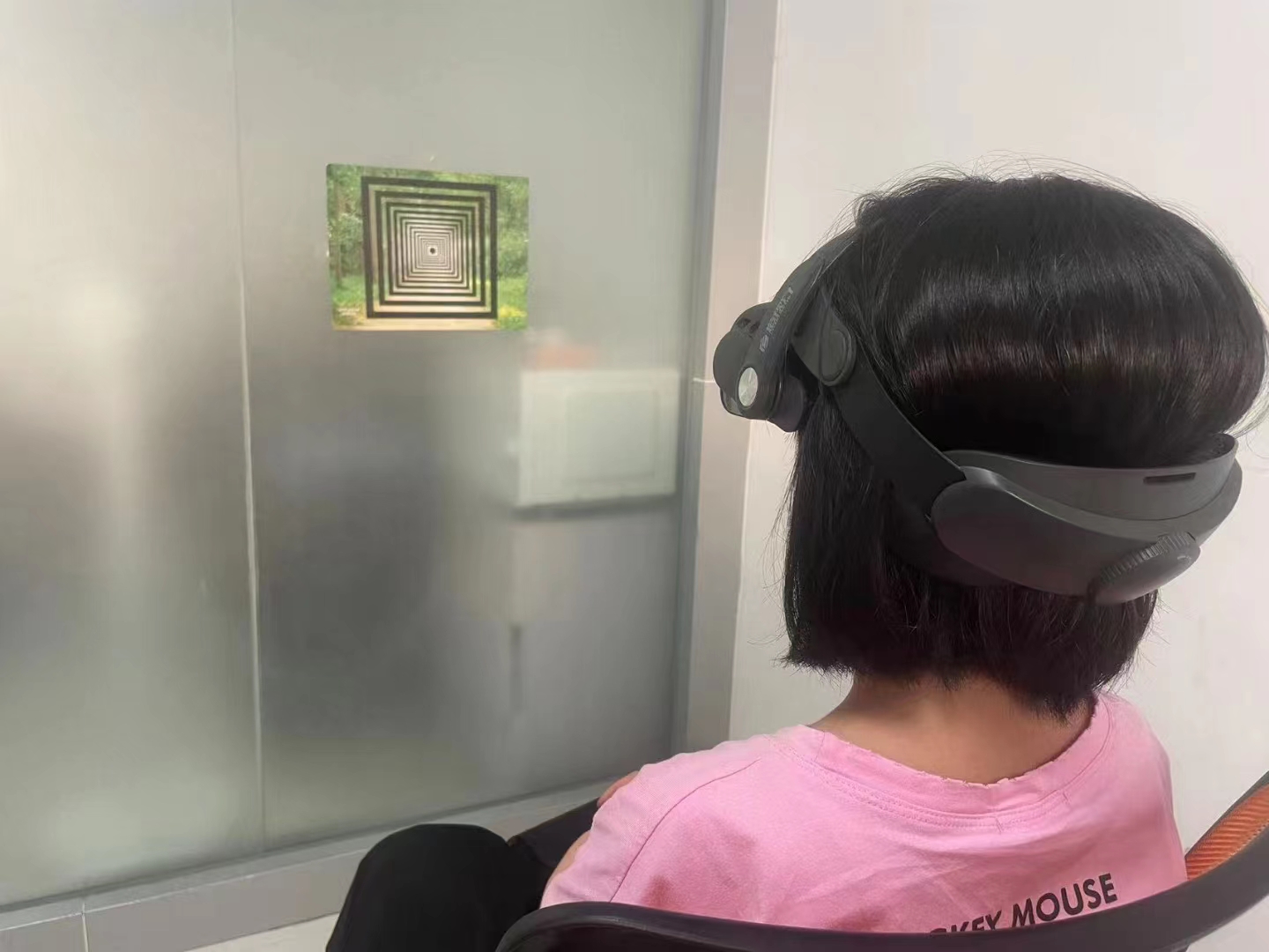 近视问题花5分钟看完就有完美解决方法