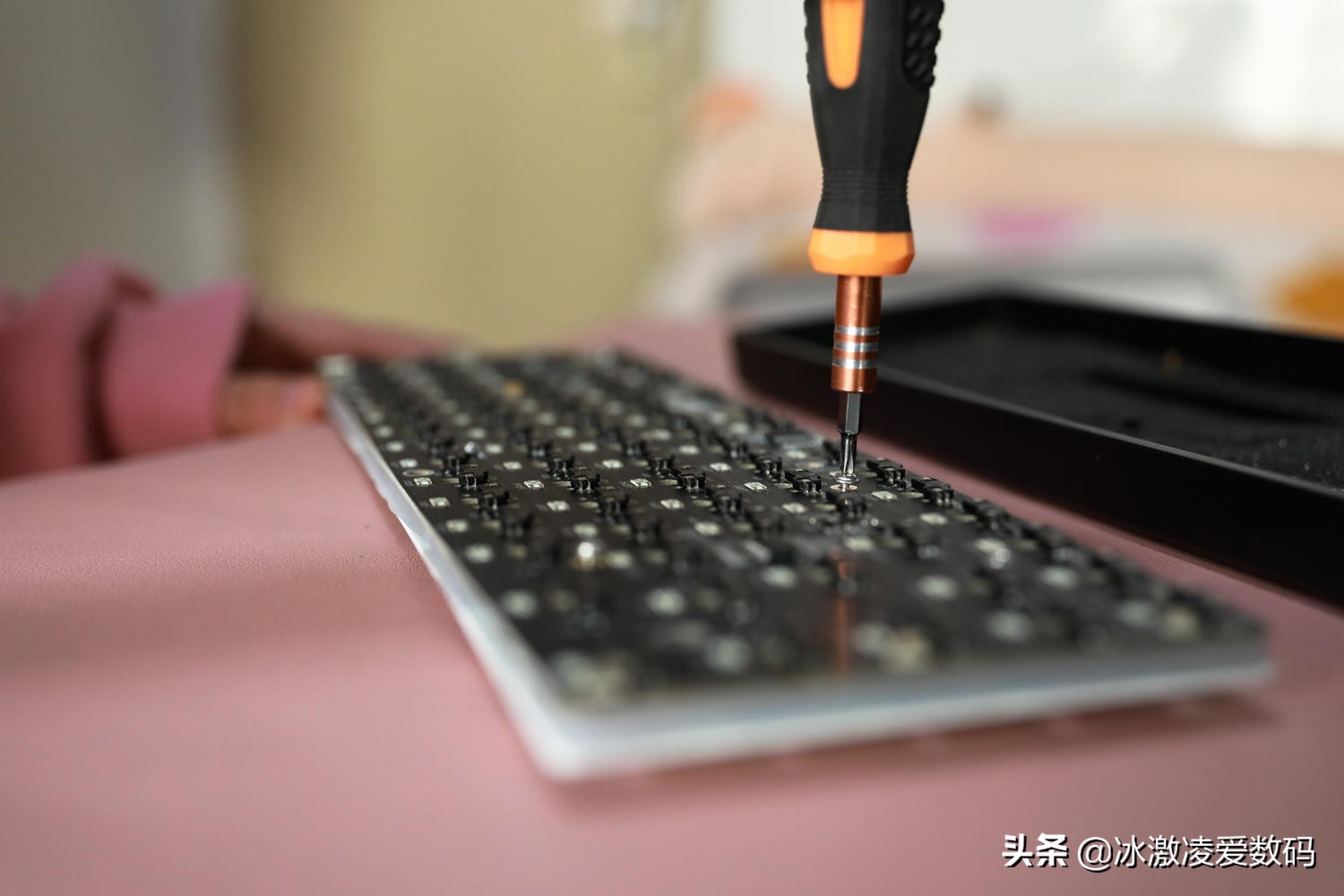 小呆虫键盘各种轴体,200以内办公打字最舒服的键盘