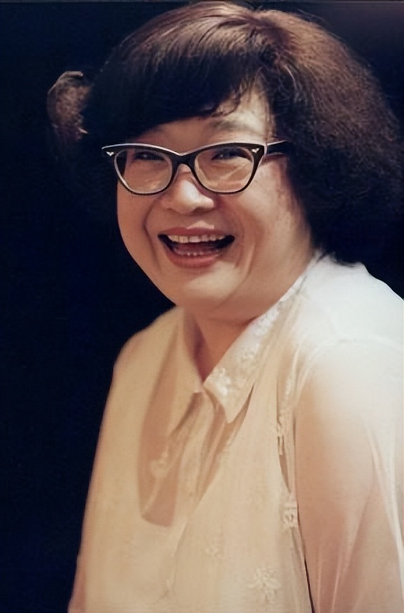 郑欣宜助阵郑少秋视频,郑欣宜郑少秋修复关系