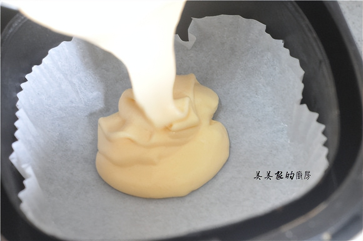 怎么做蛋糕不用电饭锅不用烤箱,怎么用电饭锅做蛋糕又软又蓬松