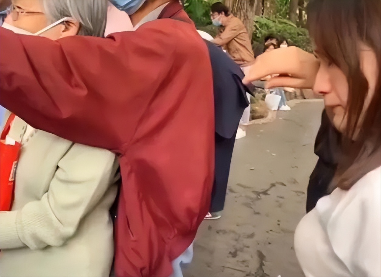 32岁女硕士相亲被怼哭完整,92女硕士相亲被怼