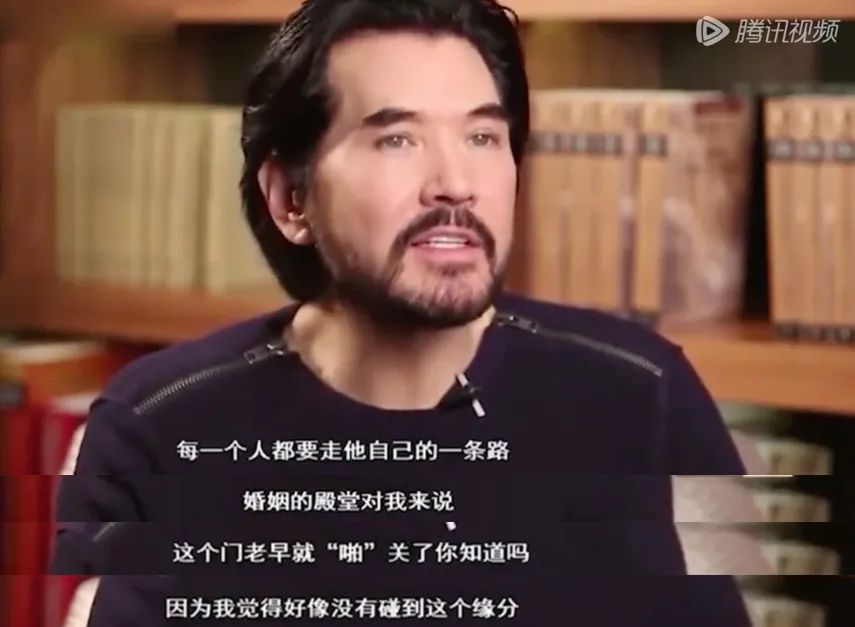 封神英雄榜纣王哭着摸妲己脸,纣王和妲己的黑历史