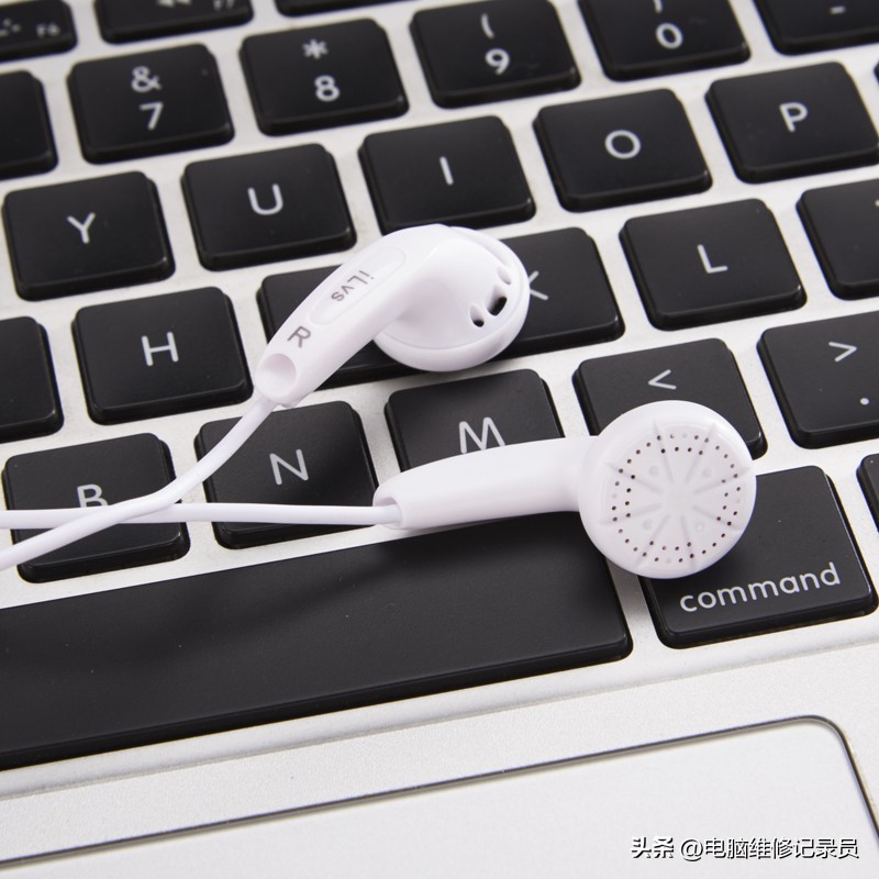 耳机插入电脑没声音怎么设置win7,耳机插入电脑怎么没有语音