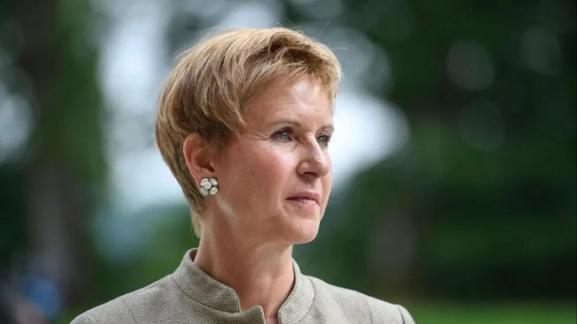 世界女富豪排名前十简介,世界十大女富豪