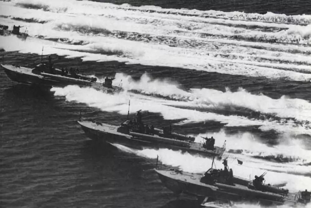 1956年，毛主席对于台湾未来做出精准预言，指出“只有两条出路”