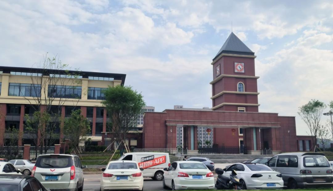 重庆楼市的降价潮,重庆楼盘为什么要三分钟抢售