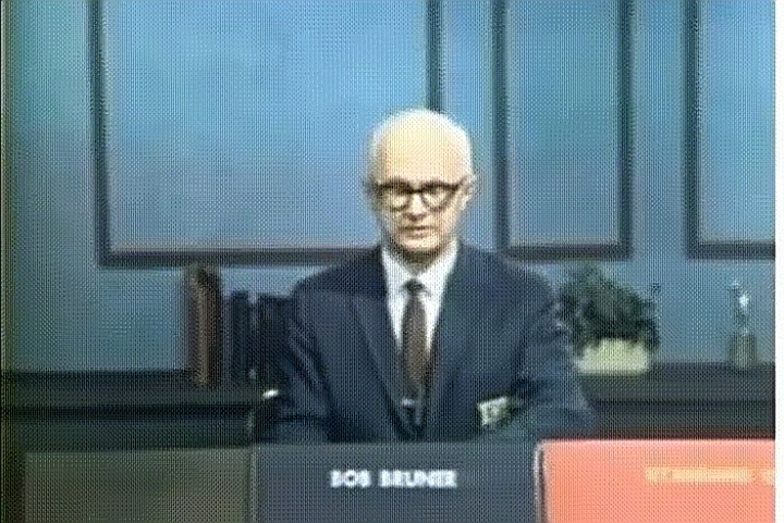 尼克松访华，中国租通讯卫星要花100万，周总理出高招令美国叹服