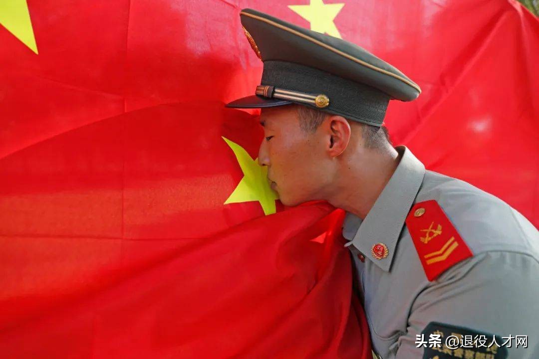 怎样才能最轻松的当上军官,成为军官的五种方式