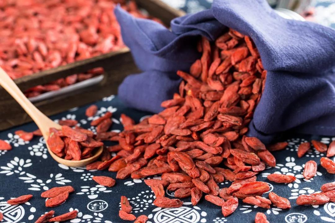 中老年便秘适合吃哪种双歧杆菌,治疗中老年人便秘中药处方及用量