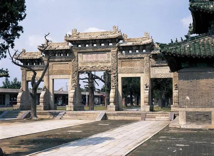 武则天陵墓挖心折翼图片,武则天陵墓凤凰断翅图