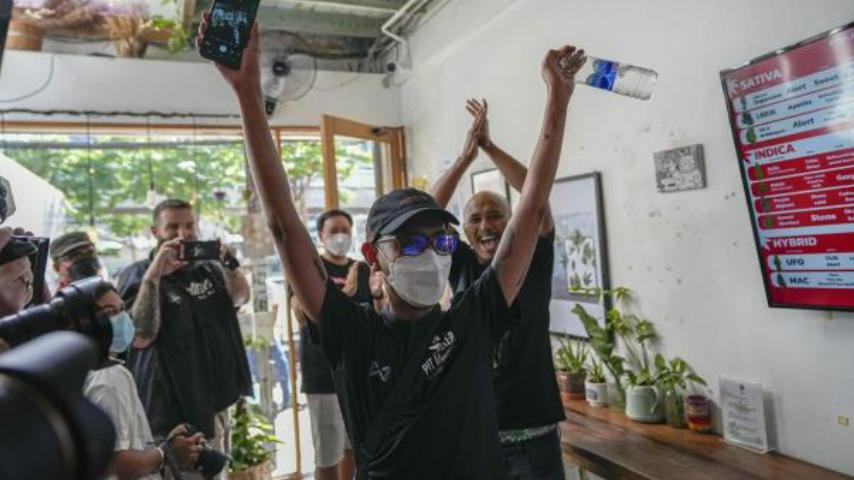 要为“娱乐*麻大**”开绿灯？泰国，看来真要成为一个“麻香之国”了