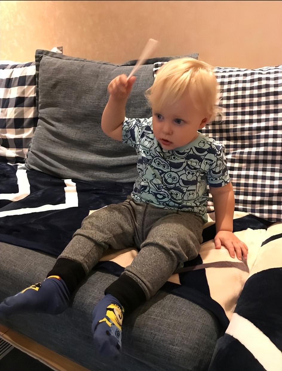 我与足球那些事,全能中锋莫泰尤纳斯