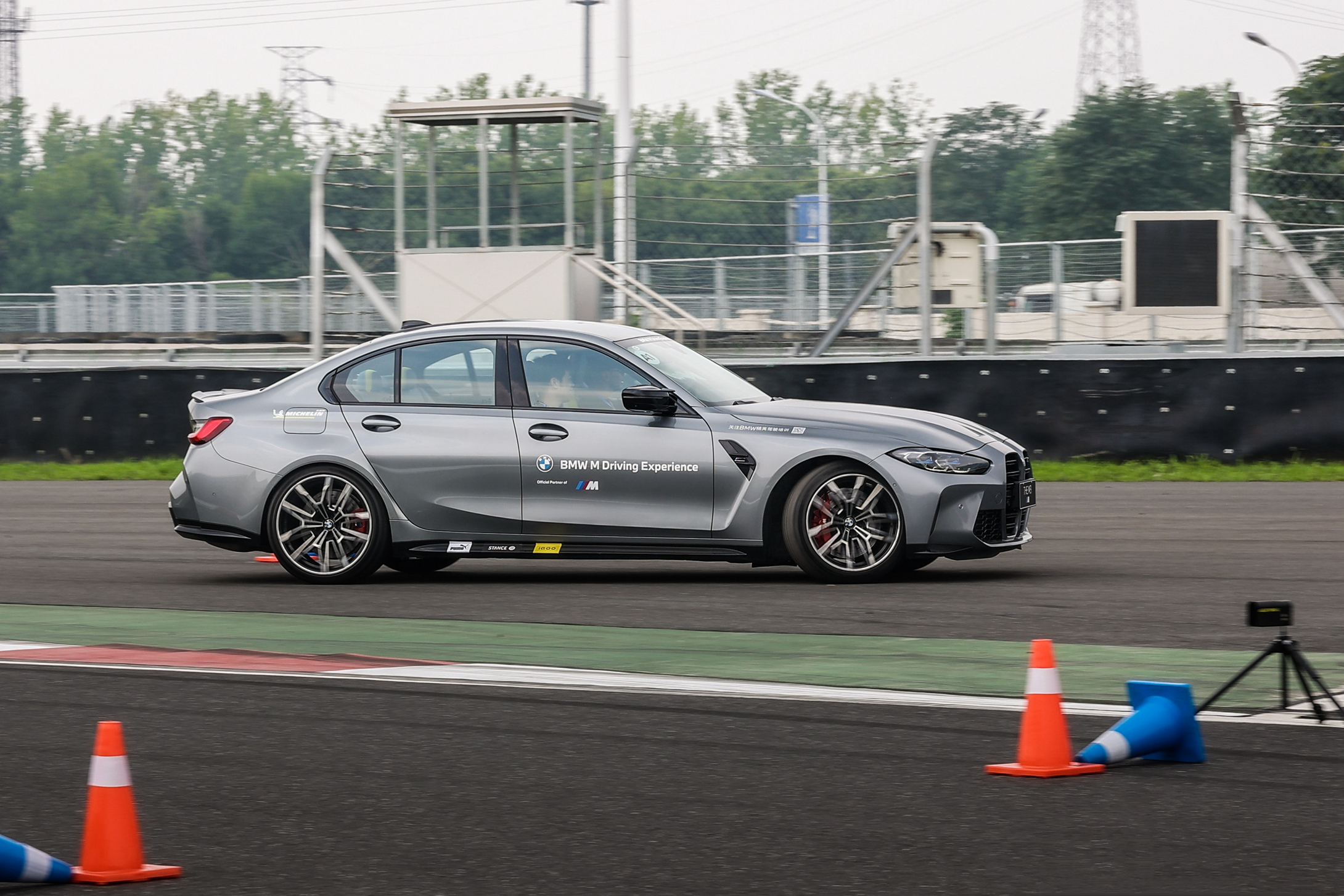 宝马50周年m标,宝马M系列50周年纪念