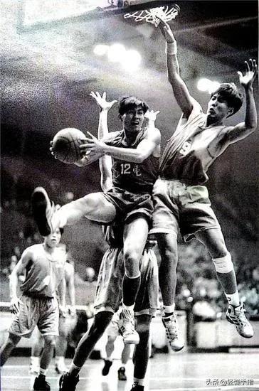 丁伟教练篮球比赛视频完整版,篮球队员丁伟简历