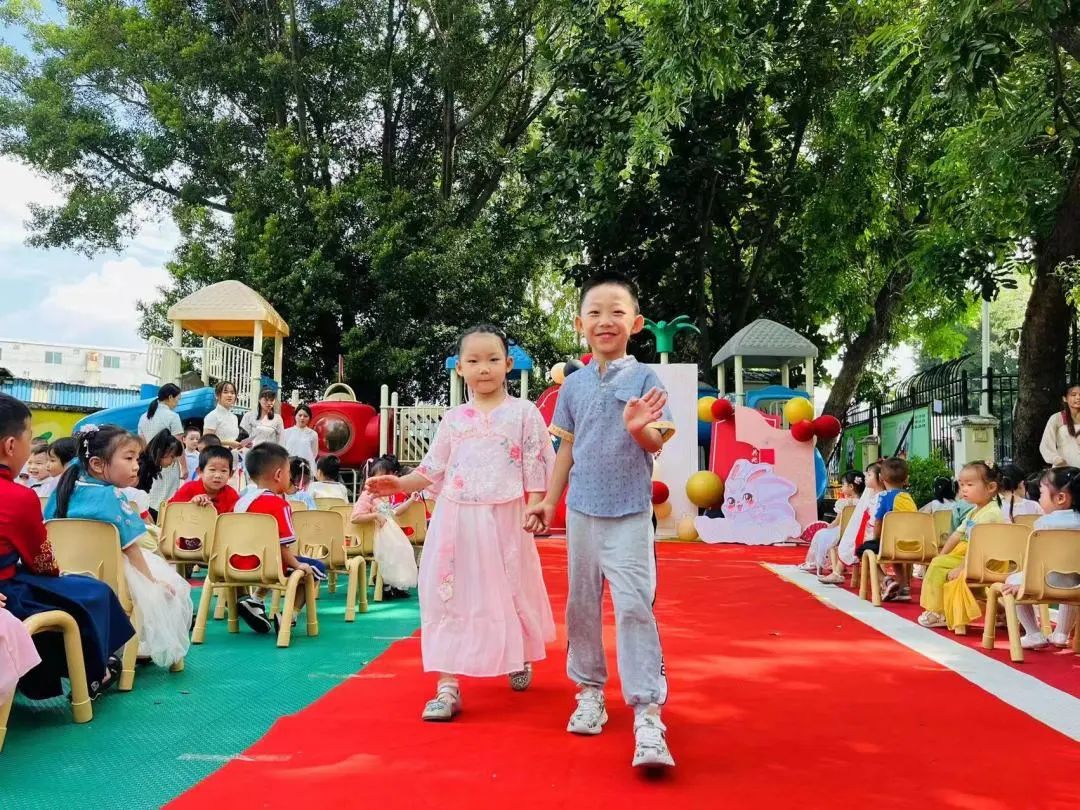 心怀皓月，致敬师恩，百仁幼儿园中秋节教师节双节主题系列活动