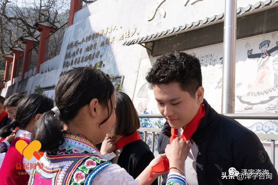 公益善行让爱心涌动全城,弘扬公益善举传递爱心力量