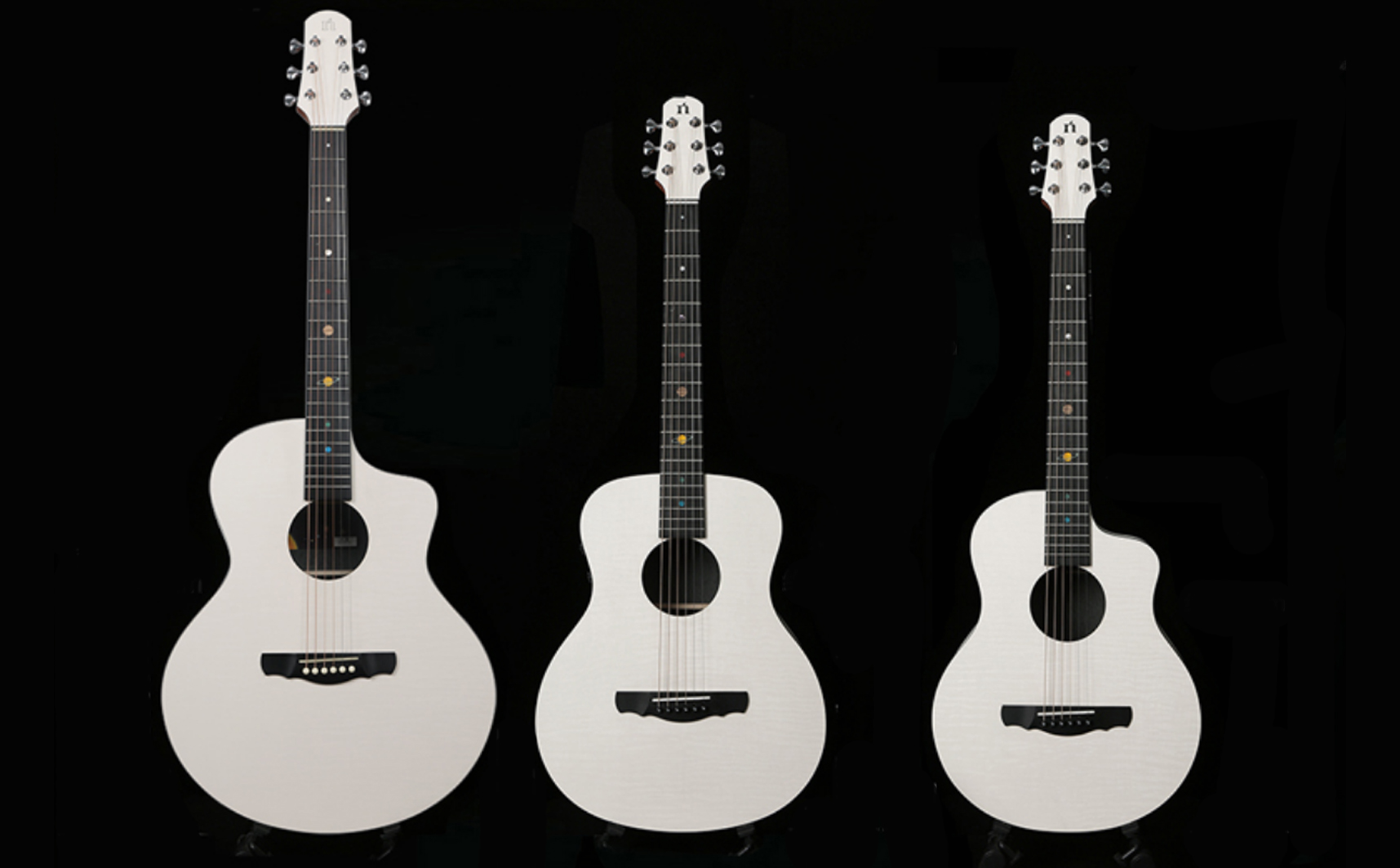 新手怎么选千元吉他和百元吉他？哪个吉他更适合新手？