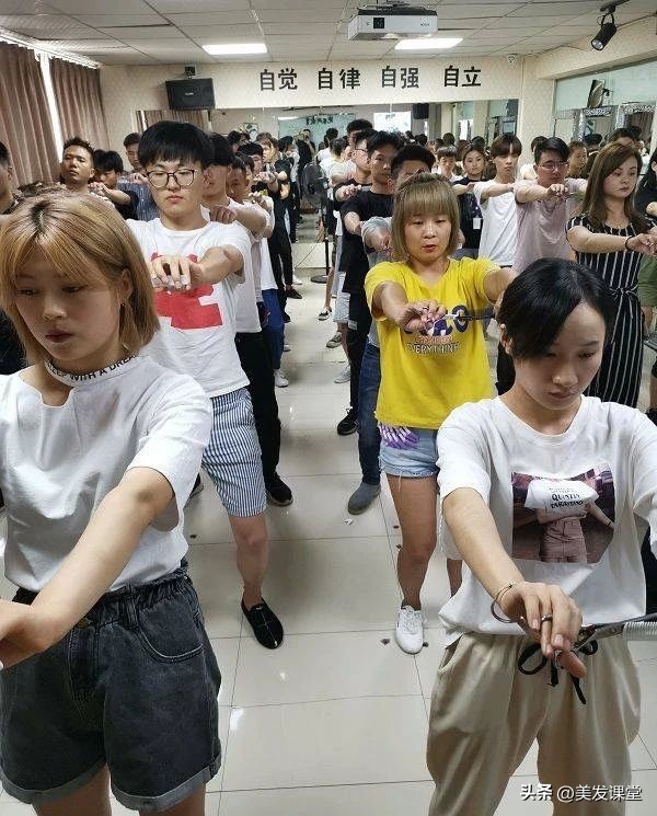 美发店学徒怎么能尽快上手,美发店学徒都学什么