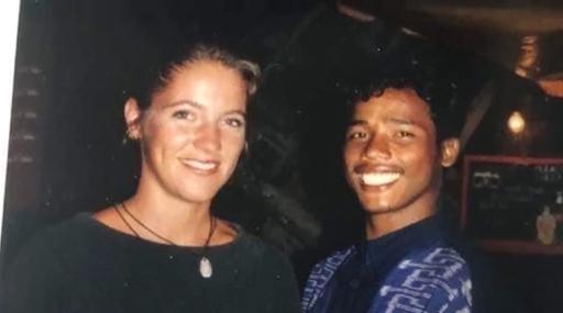 泰国渔民苦等瑞典初恋23年！绝美爱情爆红油管获600万*放播**：感动