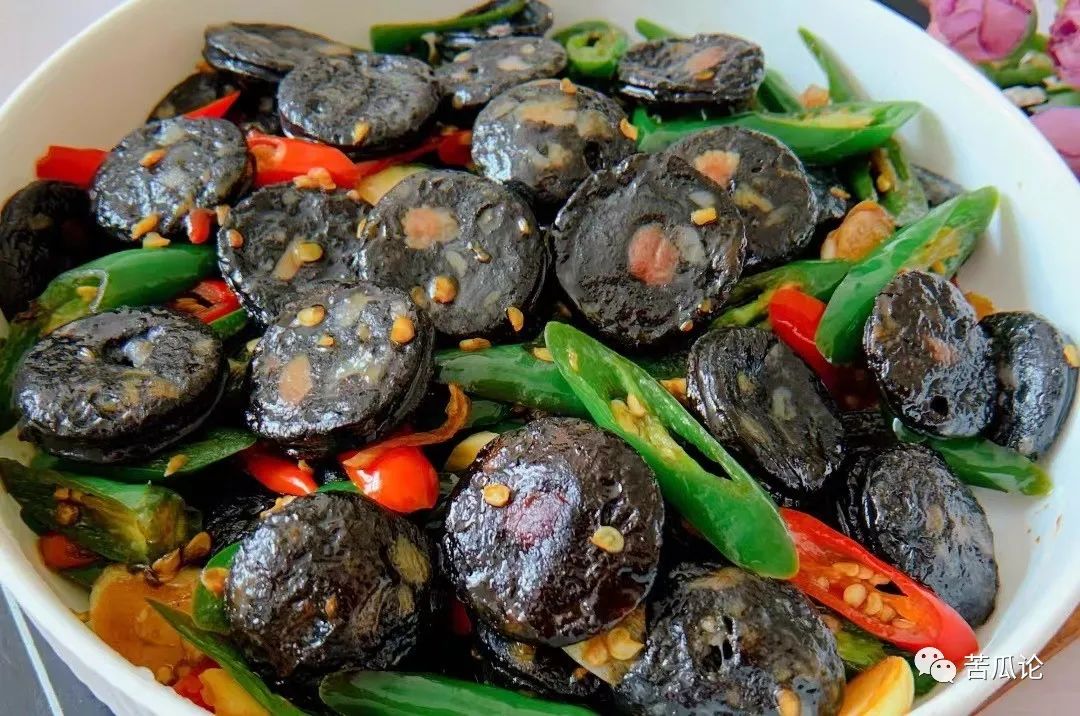 脱发吃什么才能让它长出来,脱发吃4种食物头发越掉越多