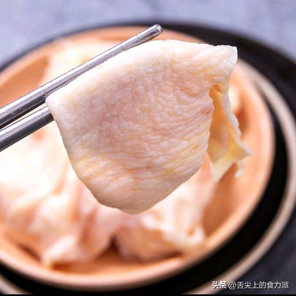 鸡身上“3个部位”有剧毒，医生怒斥：别给孩子吃，小心停止发育