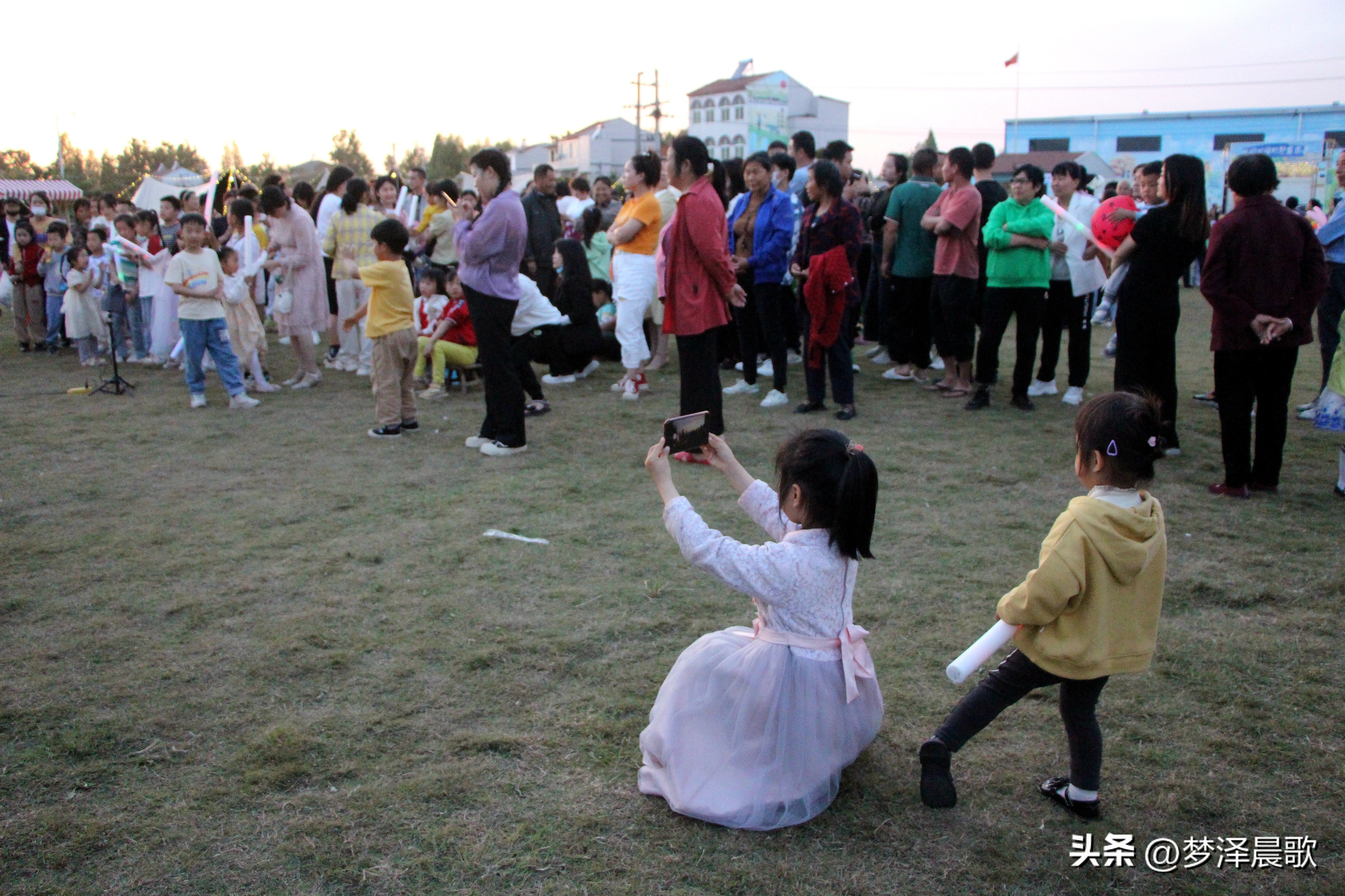 节日哪里去？醉美“伍湖四海”游人醉