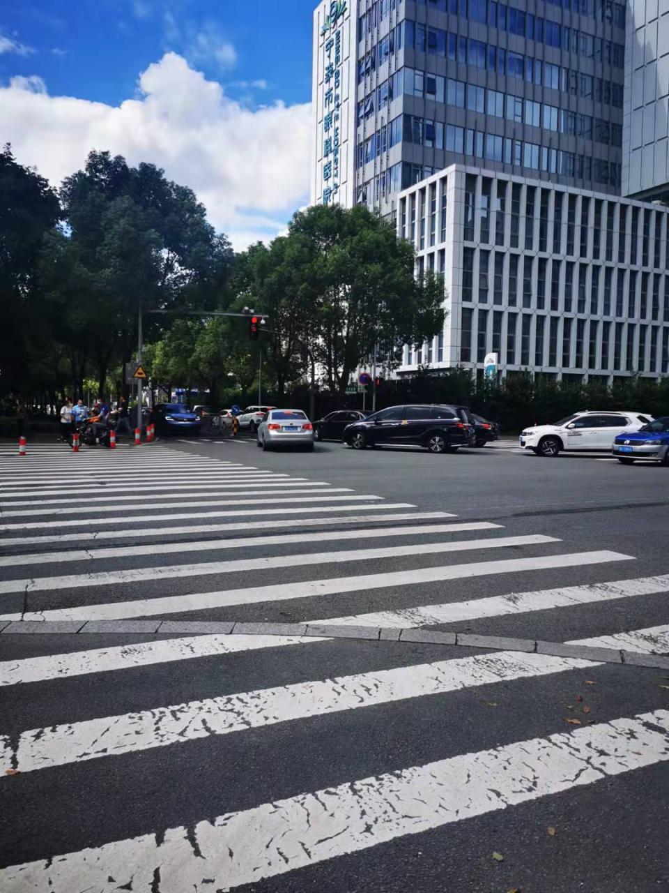 宁波多点离焦眼镜哪里可以配,宁波哪里配近视眼镜最好