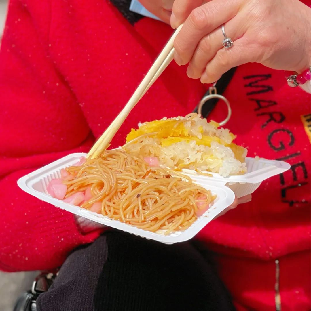 朝天门美食批发市场盒饭,朝天门批发市场美食推荐