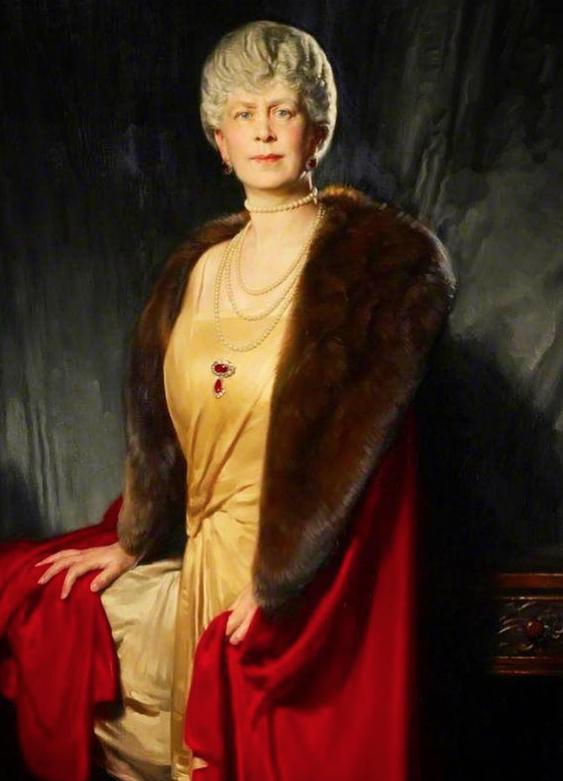 这颗生于东方，在法兰西结果的红莓，“果农”竟是卡地亚？