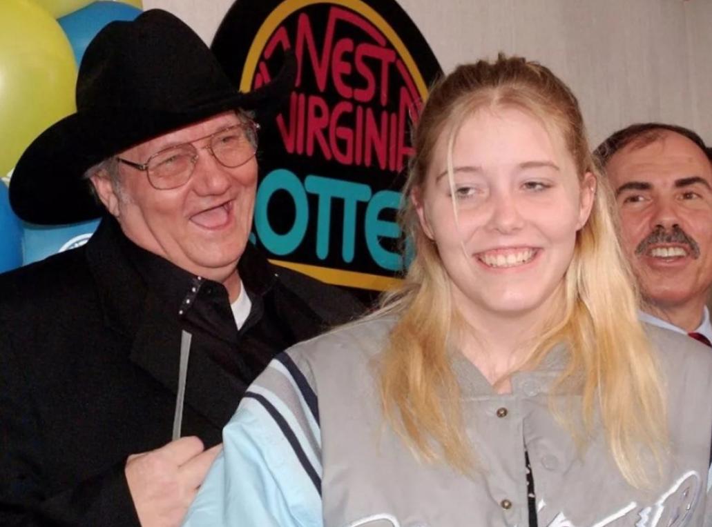 美国人安德鲁：2美元中3.14亿，晚年却说：当初撕掉彩票就好了