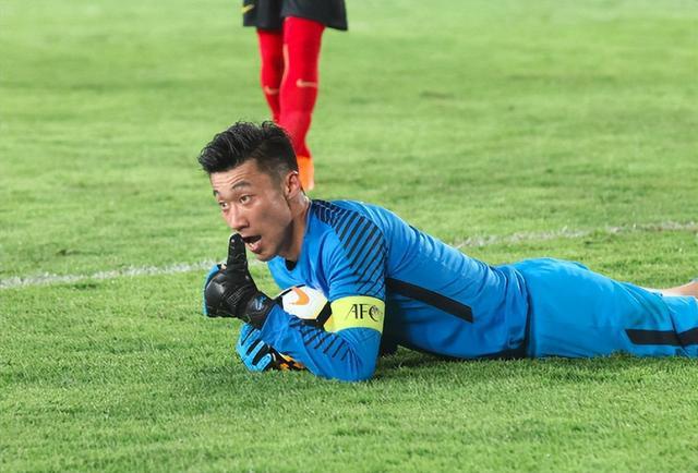 国足太太团肤白貌美,国足太太们颜值逆天