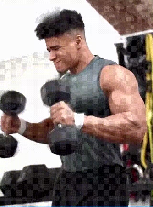 手腕细怎么变粗壮男生,如何锻炼手腕使手腕变粗