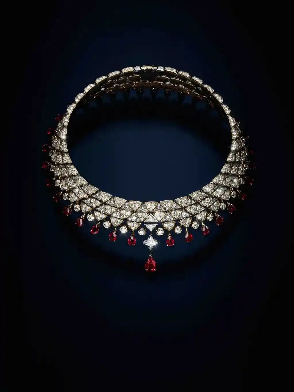 红宝石运势,红宝石是几月的生辰石