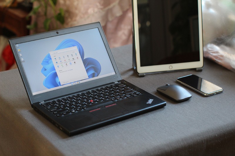 雷柏m700可充电无线鼠标,雷柏多模蓝牙鼠标怎么充电