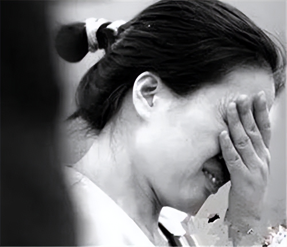 大巴车小女孩被烧伤事件,公交车被烧伤小女孩后续