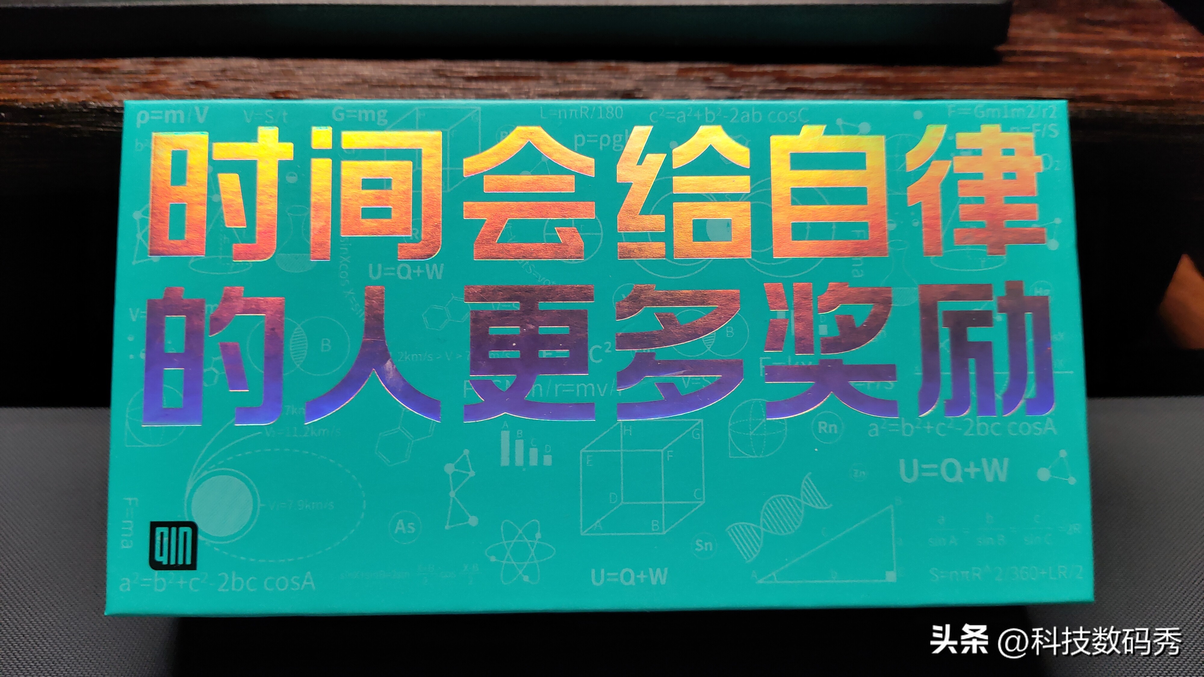 孩子天天玩手机家长该如何面对,小孩玩手机游戏刷抖音怎么办