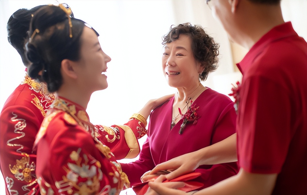 张檬金恩圣甜蜜瞬间,张檬金恩圣同框秀恩爱