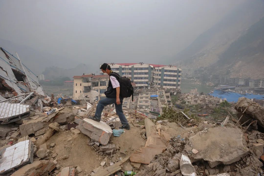 汶川地震13周年这些画面让人泪目,汶川地震感人图片含泪整理